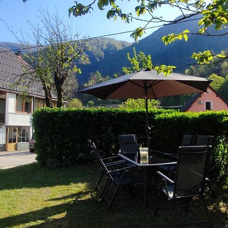 Apartma Soca Oasis Srpenica Buitenkant foto